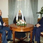 Патриарх Алексий, Владимир Путин и президент Эстонии Арнольд Рюйтель.
